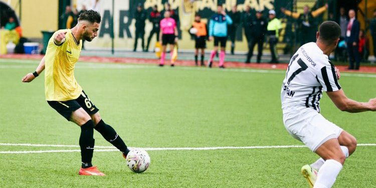 Aliağaspor FK, liderliğini sürdürdü