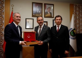 Bakan Kasapoğlu Bursa İnegöl’e müjdelerle geldi