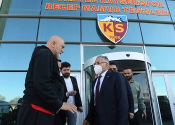 Başkan Büyükkılıç’tan Kayserispor’a moral ziyareti