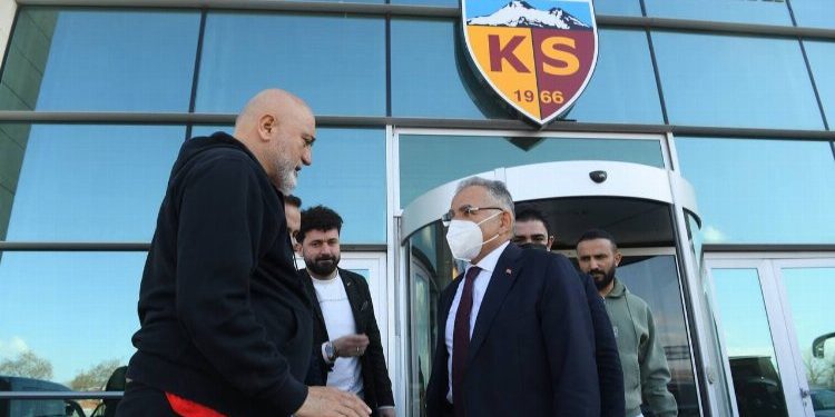 Başkan Büyükkılıç’tan Kayserispor’a moral ziyareti