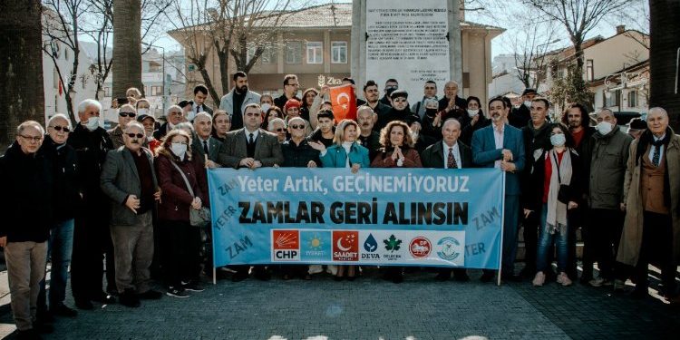 Bursa Mudanya’da 6 partiden hükümete ortak tepki