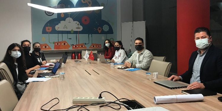 Bursa’da bilişim kümesi ihracat rotasını belirliyor