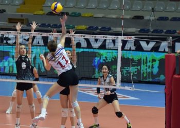 Bursa’da Nilüferli sultanlar sezonu galibiyetle kapattı