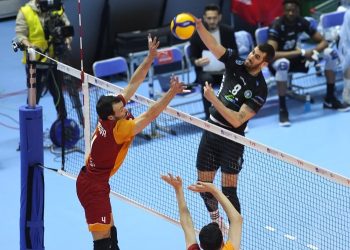 Bursa’nın Efeleri Galatasaray’a yenildi