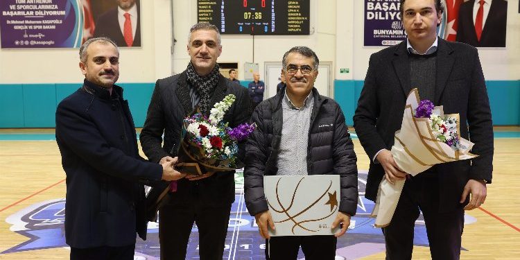 Çayırova’da dostluk kazandı