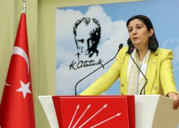 CHP’li Karabıyık YÖK’teki sorunlara dikkati çekti