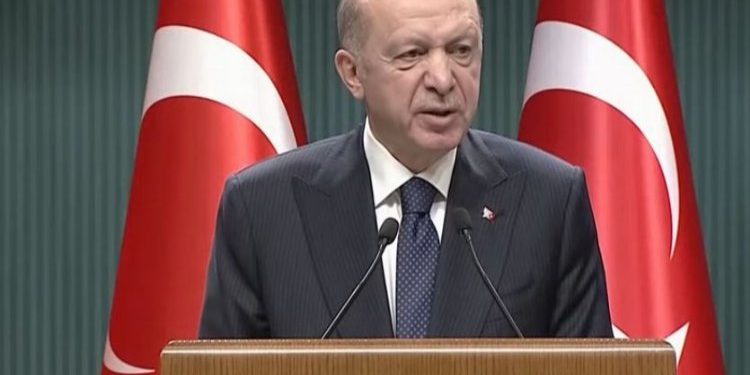 Cumhurbaşkanı Erdoğan Kabine sonrası açıkladı… Tarifeler yeniden düzenleniyor!