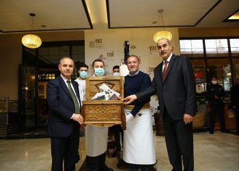 Emniyet Genel Müdürü Aktaş Kervanhan’da dondurma kesti