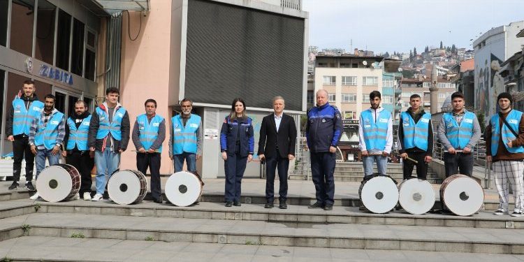 İzmit’te davulcular mesaiye hazır