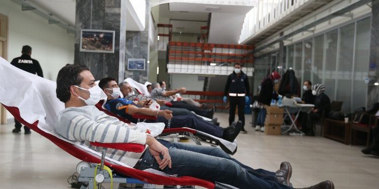 Kayseri ERÜ’den kan bağışı