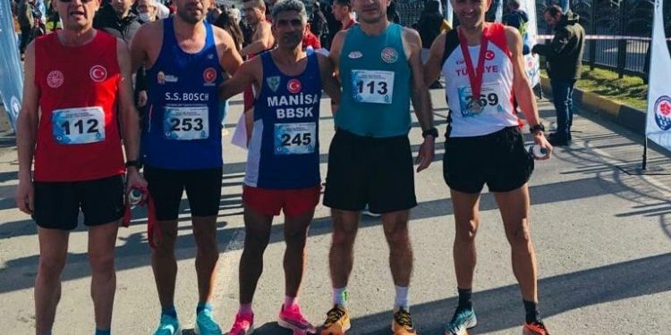 Manisa’dan Ahmet Bayram, Trabzon’da kürsüde yer aldı