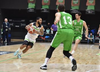 Manisa’nın dev adamları Mamak engelini aştı