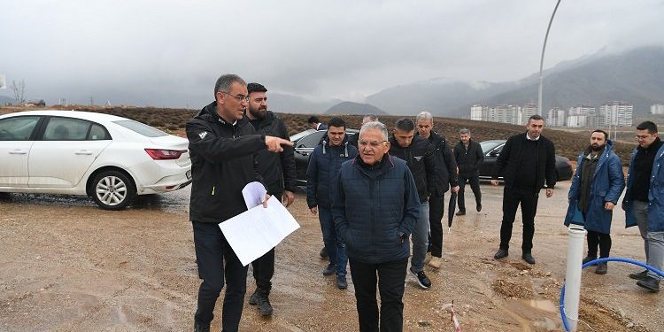 Memduh Büyükkılıç’tan konteyner kente inceleme