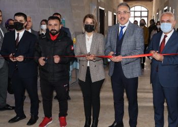 Nevşehir Belediyesi’nden ‘Robo&Kod Kafe’