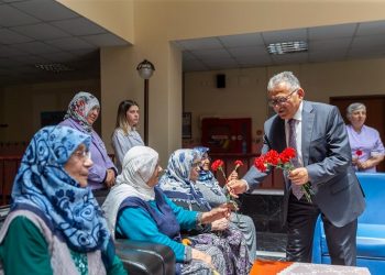 Ulu çınarlara Büyükkılıç’tan saygı