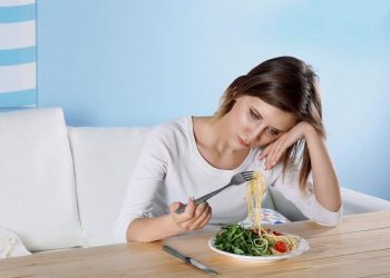 Yeme bozuklukları ile baş etmek için psikolojik destek şart!