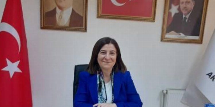 AK Partili Milletvekili Aksal’dan teşkilatlarda değişim sinyali