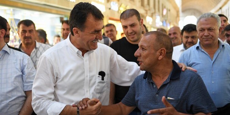 Başkan Dündar, Bursa esnafıyla gönül gönüle