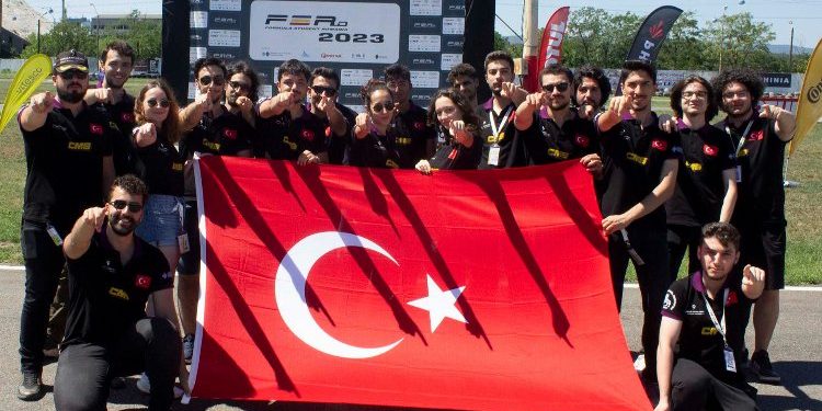 DEÜ’nün formula ekibi Romanya’da fırtına estirdi