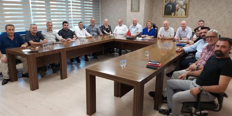 İzmit Belediyesi’nden işçilerine yüzde 22 zam!