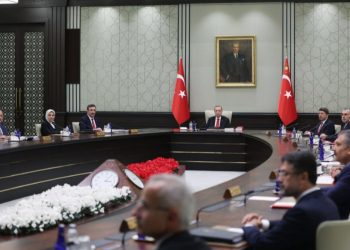 Kabine bugün yoğun gündemle toplanıyor