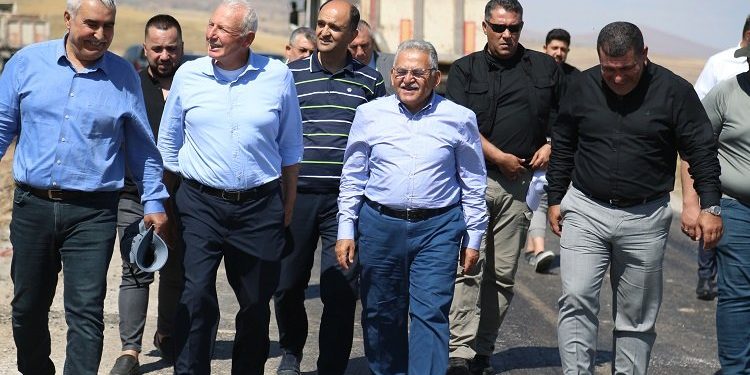 Memduh Büyükkılıç’tan 150 milyonluk yola inceleme