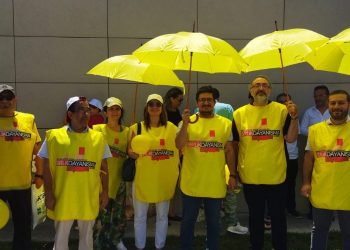 Sağlık çalışanları iş bırakma eylemini sürdürüyor