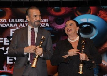 Altın Koza Onur Ödülleri Perran Kutman ve Cihan Ünal’a