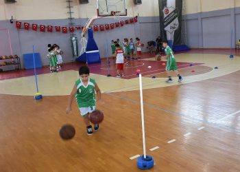 İzmir Narlıdere’de sporcu nesiller yetişiyor