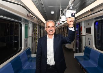 1 yılda 9 milyon yolcuya hizmet verdi