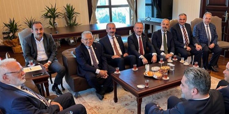 AK Parti Kayseri heyetinden Ankara çıkarması