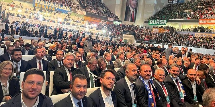 AK Parti Kayseri’den kongre çıkarması