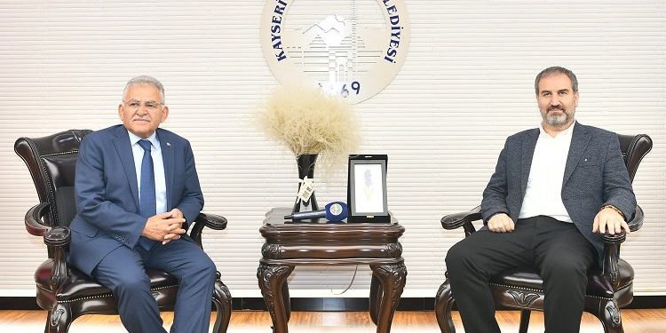 AK Parti’den Büyükkılıç’a ziyaret