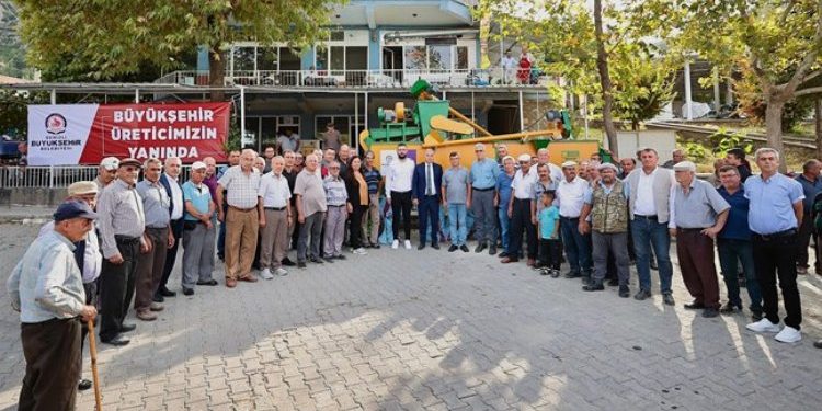 Çiftçilerin römork sevinci