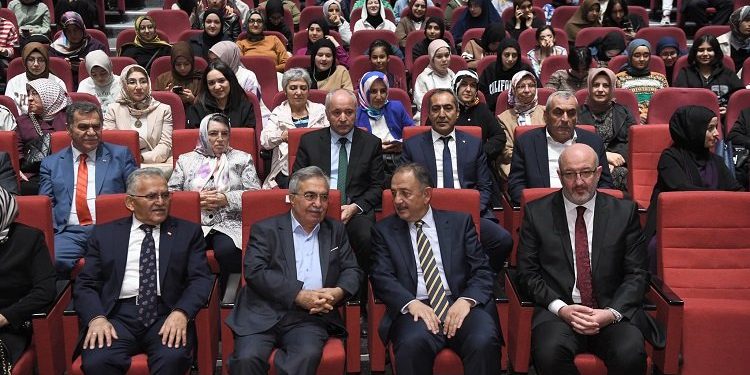 Kayseri Büyükşehir Nevin Akyurt’u unutmadı