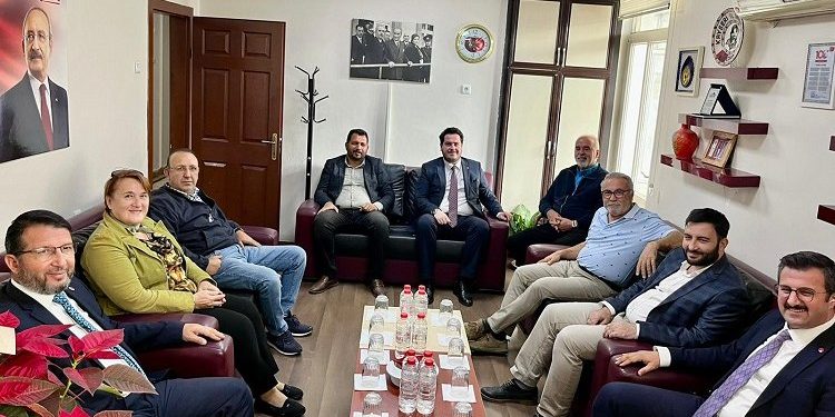 Saadet Kayseri’den CHP Kayseri’ye ziyaret
