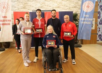 Sporun ‘en’leri yine Bursa Büyükşehir Belediyespor’dan