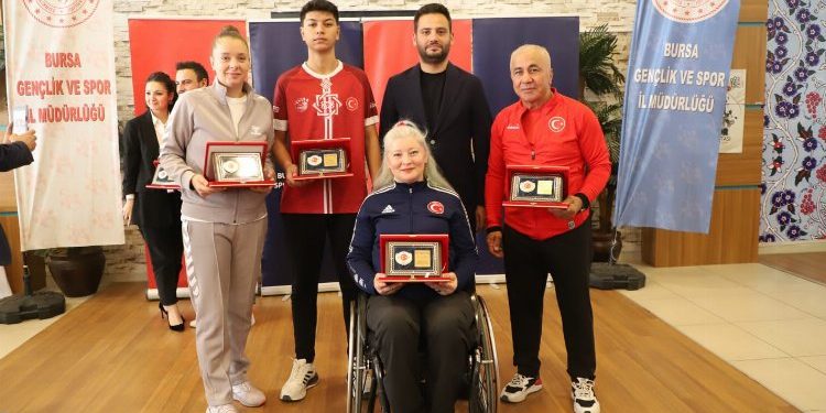 Sporun ‘en’leri yine Bursa Büyükşehir Belediyespor’dan