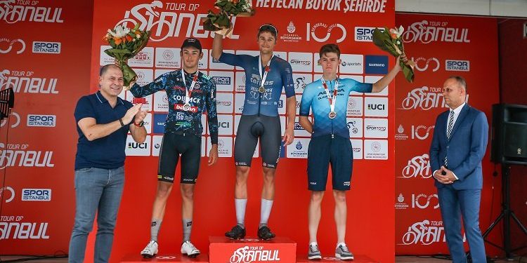 Tour of İstanbul’a Stampe imzası