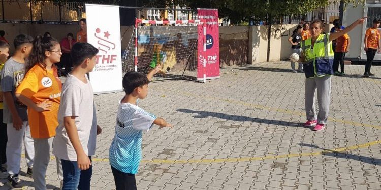 ‘Hentbol’ Hatay’da iyileştiriyor