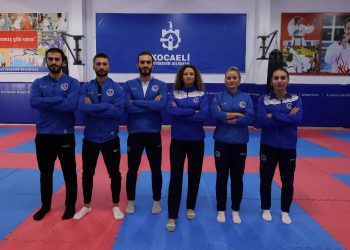 Kağıtspor, Dünya Şampiyonası’na çıkarma yapıyor