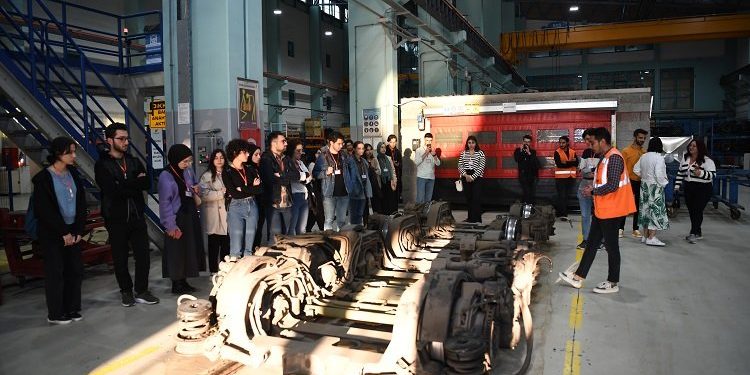 Kayseri Büyükşehir’vn projeleri öğrencileri mest etti