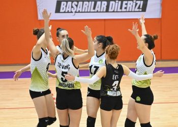 Manisa’nın Sultanları 3’te 3 yaptı