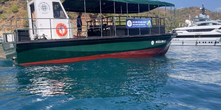 Muğla atık alım teknelerini arttırdı