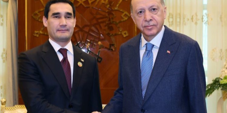 Berdimuhamedov’dan Türkiye’ye ilk resmî ziyaret