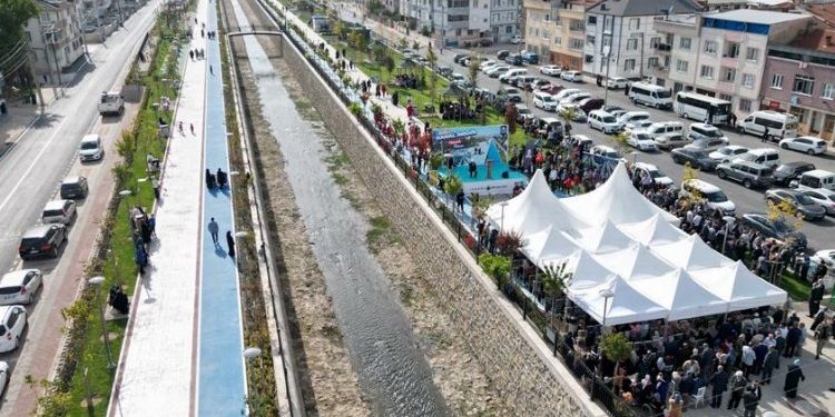 Kanal İnegöl’e görkemli açılış