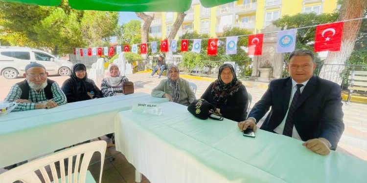 Manisa şehitlerini unutmuyor