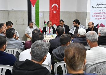 Soykırımı Bursa’dan takip eden Filistinliler feryat etti